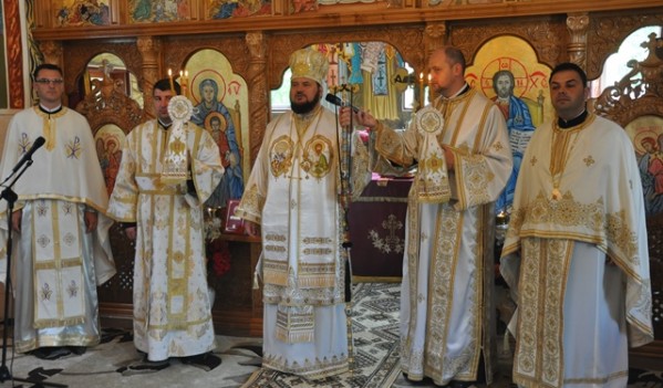 Liturghie Arhierească la Parohia Bocșița Liturghie Arhierească la Parohia Bocșița