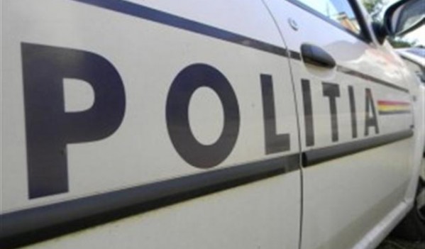Tânăr din Someş Odorhei, reţinut de poliţişti pentru conducere fără permis Tânăr din Someş Odorhei, reţinut de poliţişti pentru conducere fără permis