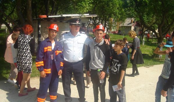 Activități desfășurate de ISU Sălaj la Centrul Şcolar pentru Educaţie Incluzivă Şimleu Silvaniei Activități desfășurate de ISU Sălaj la Centrul Şcolar pentru Educaţie Incluzivă Şimleu Silvaniei