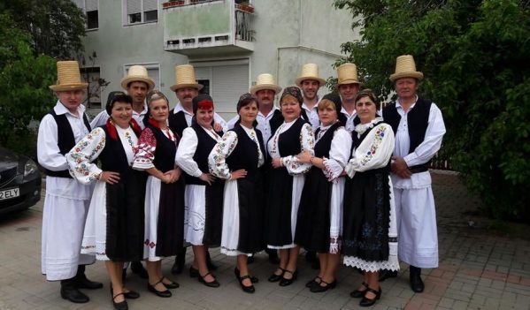 Premiul I pentru Veteranii Meseșului la festivalului de folclor de la Chișineu Criș Premiul I pentru Veteranii Meseșului la festivalului de folclor de la Chișineu Criș