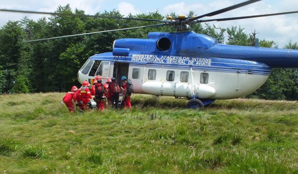 Exercițiu desfășurat de ISU Sălaj în pădurea din apropierea localităţii Dobrin Exercițiu desfășurat de ISU Sălaj în pădurea din apropierea localităţii Dobrin