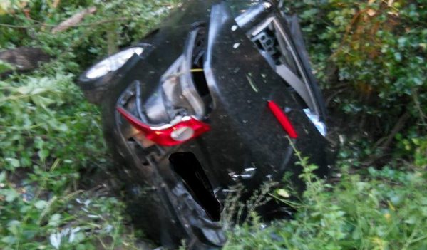 Accident pe DN 1C. O șoferiță a ajuns la spital Accident pe DN 1C. O șoferiță a ajuns la spital