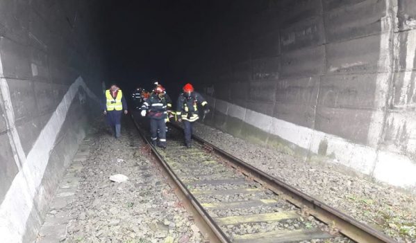 Exercițiu efectuat de ISU Sălaj și ISU Cluj în tunelul de cale ferată din apropierea localităţii Stana Exercițiu efectuat de ISU Sălaj și ISU Cluj în tunelul de cale ferată din apropierea localităţii Stana