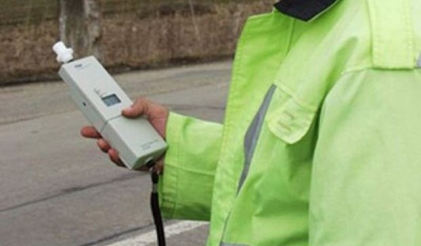 Șoferi băuți, surprinși în trafic pe șoselele din Sălaj Șoferi băuți, surprinși în trafic pe șoselele din Sălaj