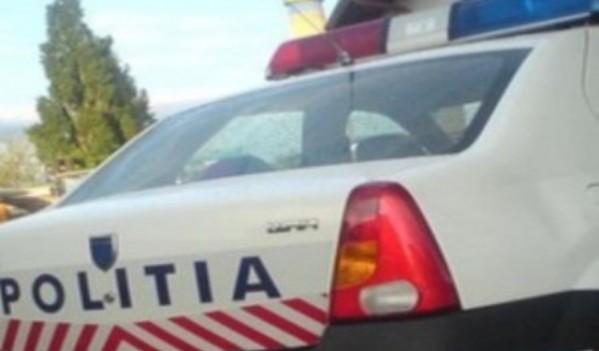 Aparat de jocuri spart de un bărbat din Bobota Aparat de jocuri spart de un bărbat din Bobota