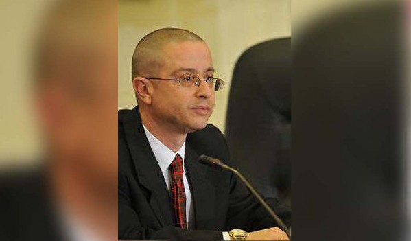 ”Când urmază și primul socru al țării” s-a întrebat deputatul Tudor Ciuhodaru! ”Când urmază și primul socru al țării” s-a întrebat deputatul Tudor Ciuhodaru!