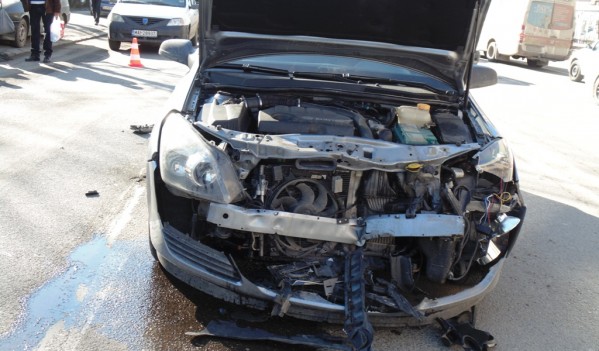 Accident produs pe bulevardul Mihai Viteazul din Zalău Accident produs pe bulevardul Mihai Viteazul din Zalău