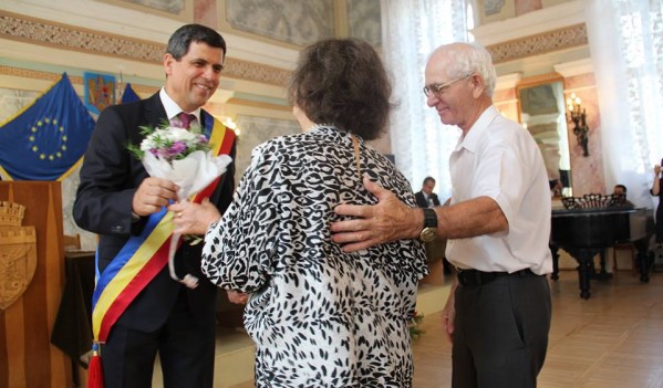 Primăria Municipiului Zalău felicită familiile care în acest an sărbătoresc nunta de aur Primăria Municipiului Zalău felicită familiile care în acest an sărbătoresc nunta de aur