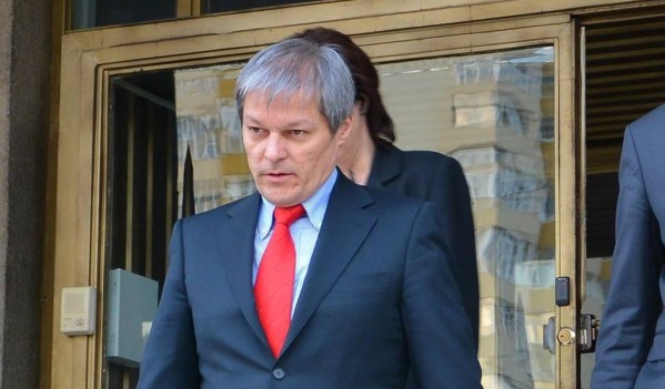Premierul Dacian Cioloş, în vizită de lucru, la Zalău Premierul Dacian Cioloş, în vizită de lucru, la Zalău