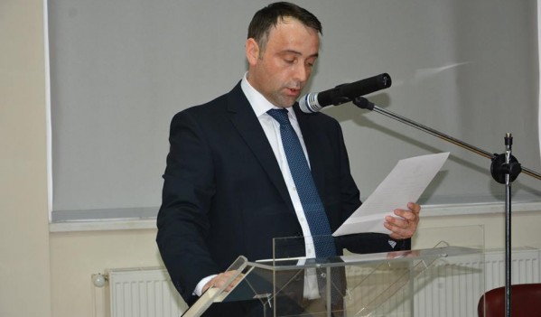 Florin Florian a fost învestit azi în funcția de prefect al județului Sălaj Florin Florian a fost învestit azi în funcția de prefect al județului Sălaj